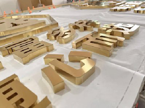 登封拉丝不锈钢字的特点。